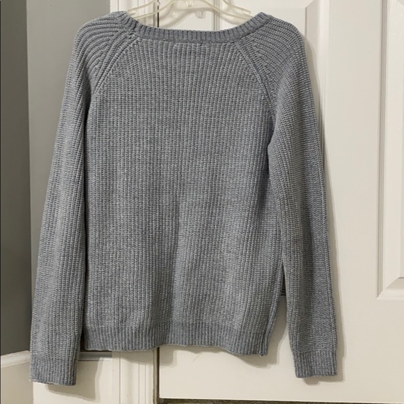 sweater - Picture 2 of 2